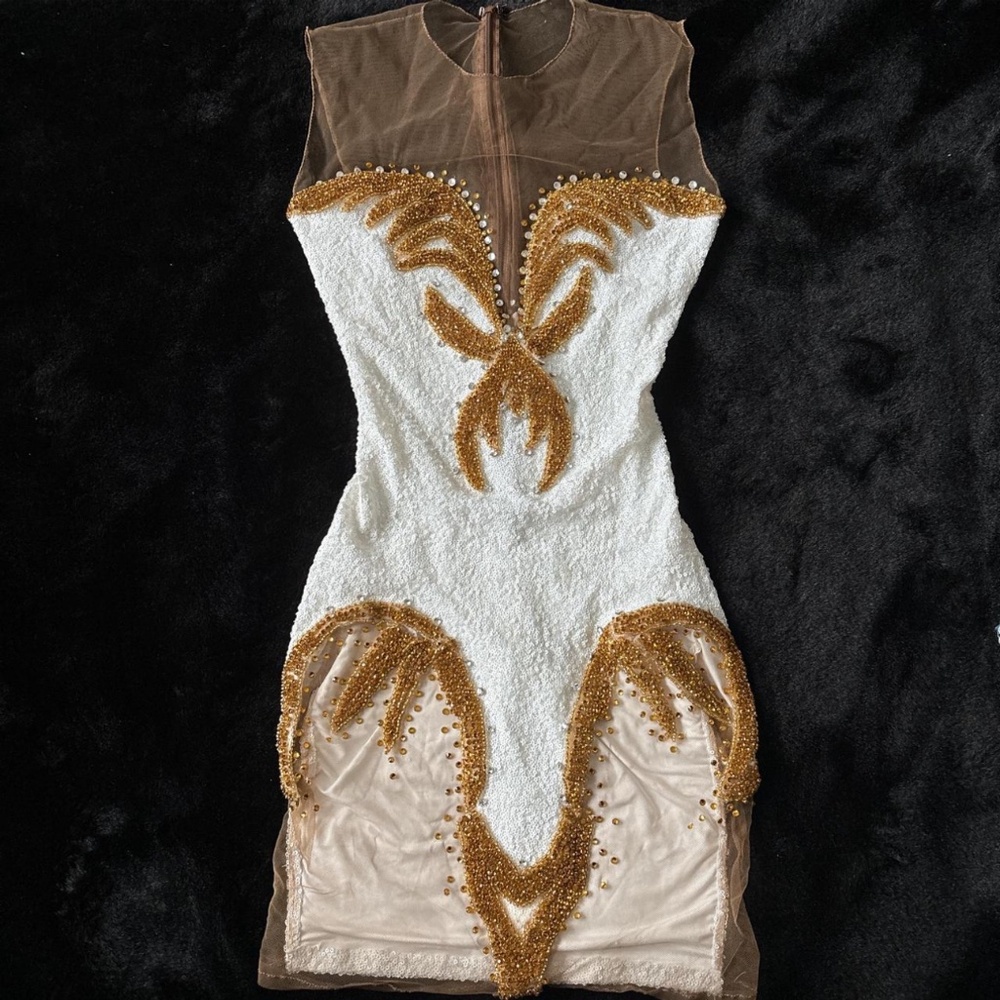 Custom dress - Picture 2 of 3